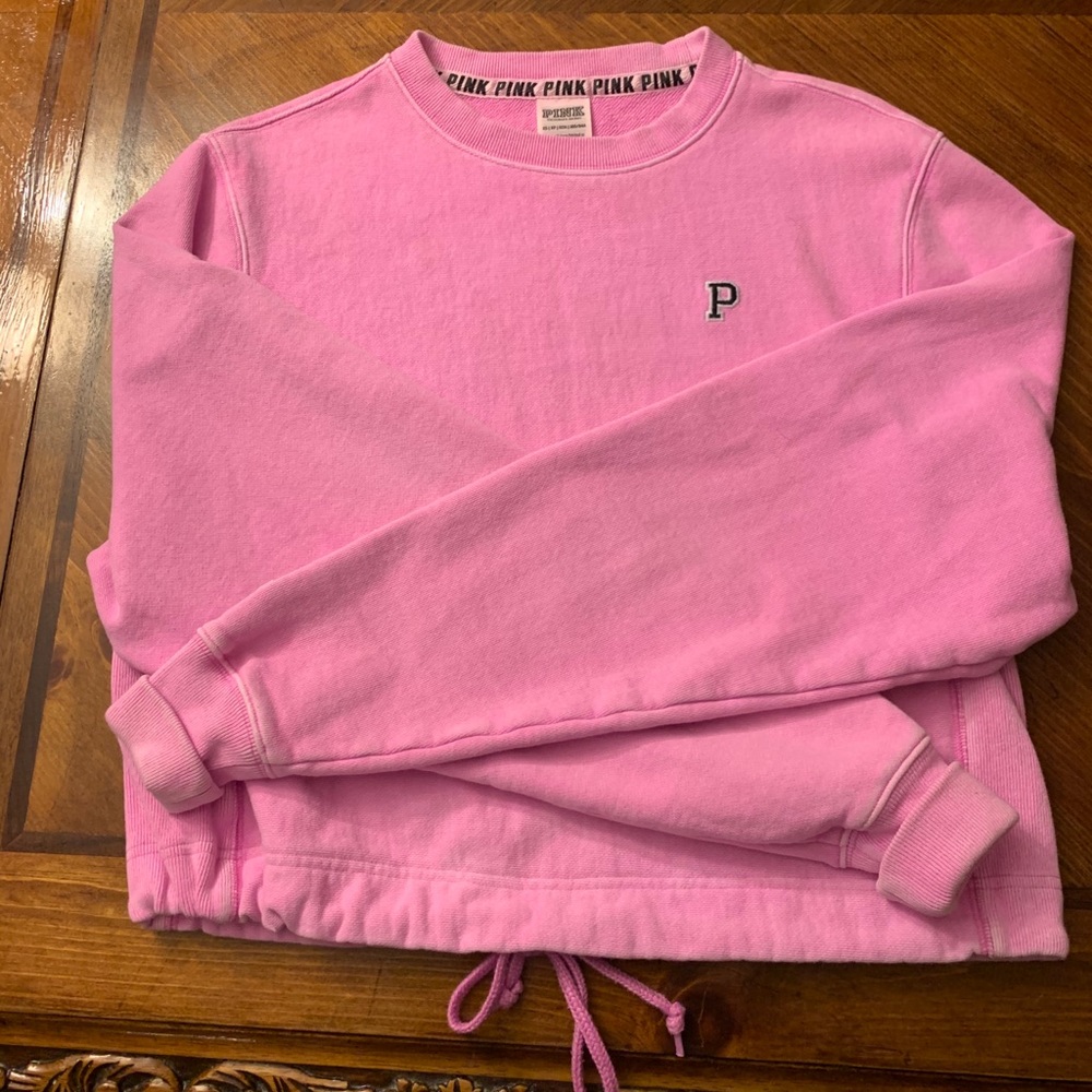 PINK cropped crew neck sweatshirt